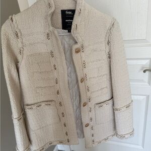 Cream Blazer with Textured Fabric and Tailored Look